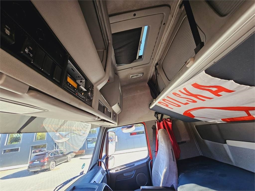 Volvo FH13 XXL MANUAL 420 EURO 5 2011 r MEGA LOW DECK - Cabeza tractora: foto 3 Volvo FH13 XXL MANUAL 420 EURO 5 2011 r MEGA LOW DECK - Cabeza tractora: foto 3