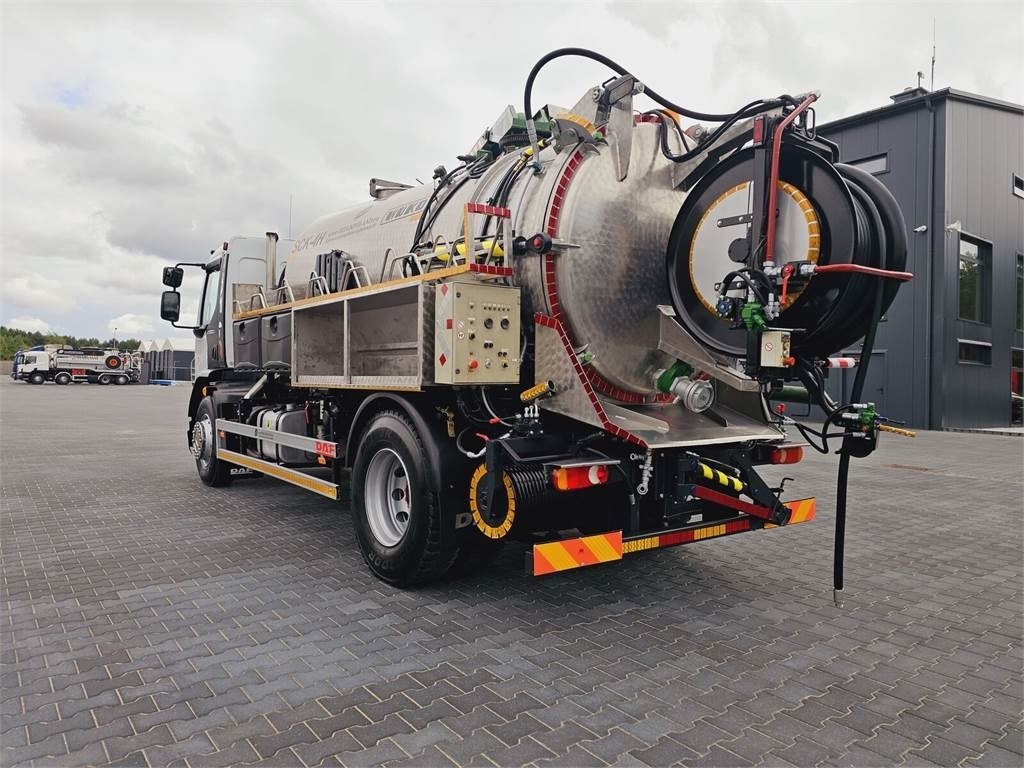 DAF WUKO SCK-4HW for collecting waste liquid separator  - Limpieza de alcantarillado: foto 5 DAF WUKO SCK-4HW for collecting waste liquid separator  - Limpieza de alcantarillado: foto 5