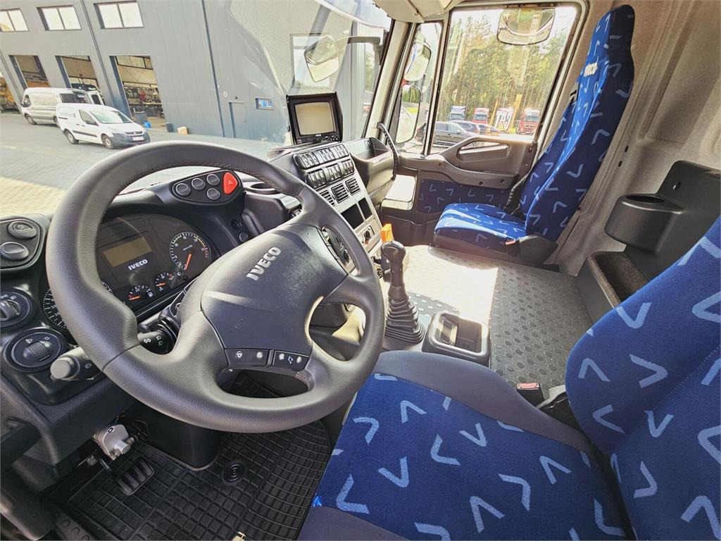 Limpieza de alcantarillado Iveco Saugbagger vacuum cleaner excavator sucking loos: foto 34