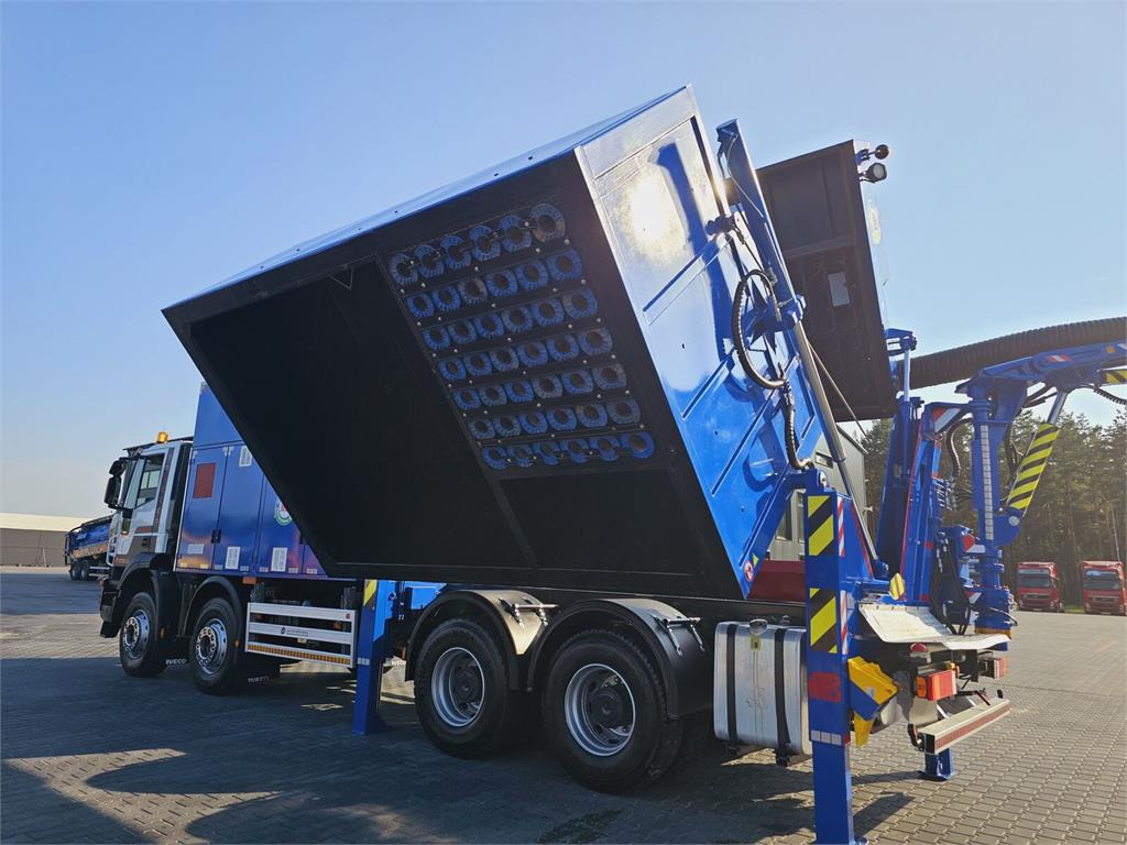 Limpieza de alcantarillado Iveco Saugbagger vacuum cleaner excavator sucking loos: foto 28