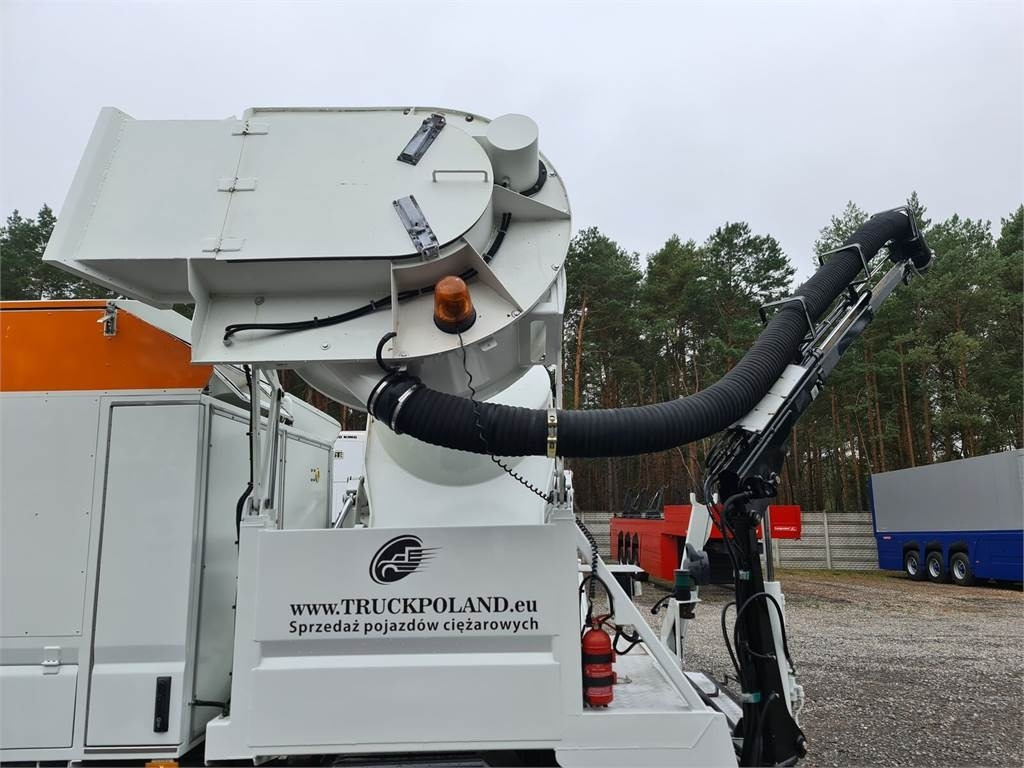 Mitsubishi CANTER odkurzacz koparka ssąca Saugbagger CITY SAU - Limpieza de alcantarillado: foto 5 Mitsubishi CANTER odkurzacz koparka ssąca Saugbagger CITY SAU - Limpieza de alcantarillado: foto 5