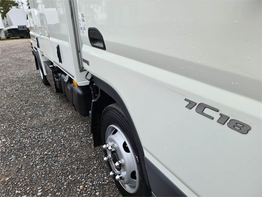 Mitsubishi CANTER odkurzacz koparka ssąca Saugbagger CITY SAU - Excavadora: foto 2 Mitsubishi CANTER odkurzacz koparka ssąca Saugbagger CITY SAU - Excavadora: foto 2