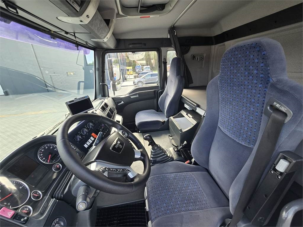 Vehículo municipal MAN Disab Centurion P210/9: foto 40