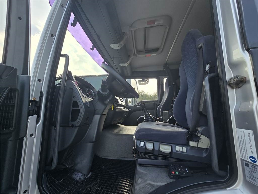 Vehículo municipal MAN Disab Centurion P210/9: foto 37