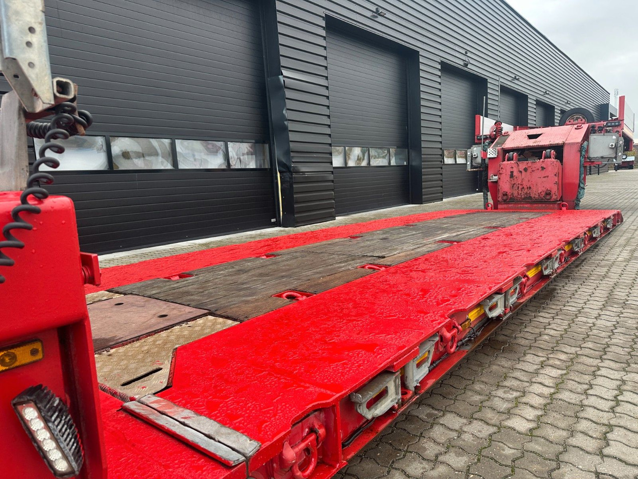 Faymonville 3 achs Tiefbett 300 mm Faymonville Megamax 3 achs Tiefbett 300 mm - Semirremolque góndola rebajadas: foto 4 Faymonville 3 achs Tiefbett 300 mm Faymonville Megamax 3 achs Tiefbett 300 mm - Semirremolque góndola rebajadas: foto 4