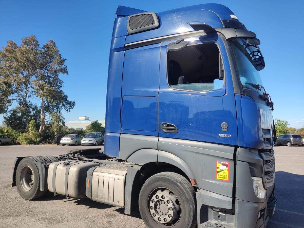 Mercedes Actros 1851 LS Retarder - Cabeza tractora: foto 3 Mercedes Actros 1851 LS Retarder - Cabeza tractora: foto 3