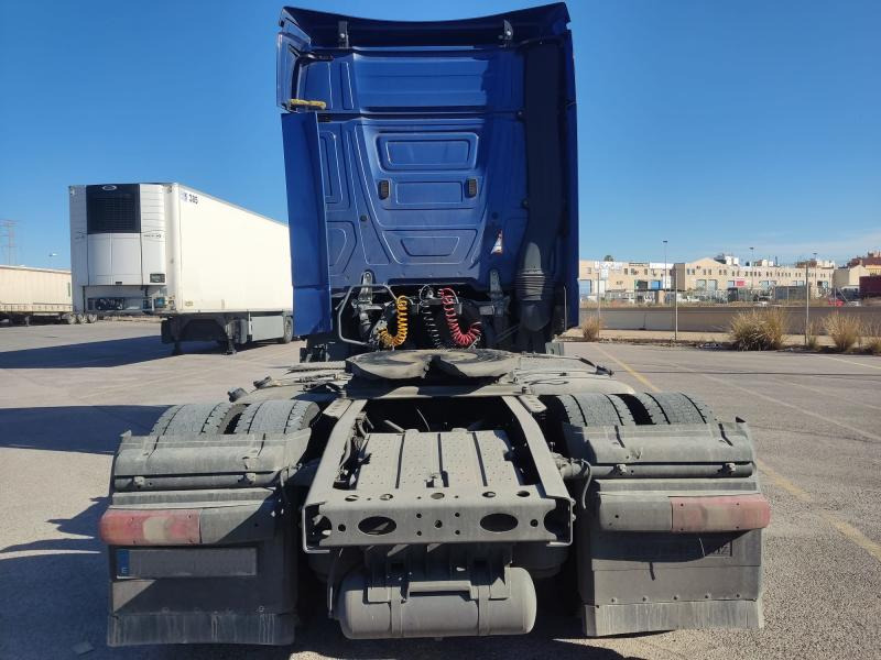 Mercedes Actros 1851 LS Retarder - Cabeza tractora: foto 4 Mercedes Actros 1851 LS Retarder - Cabeza tractora: foto 4