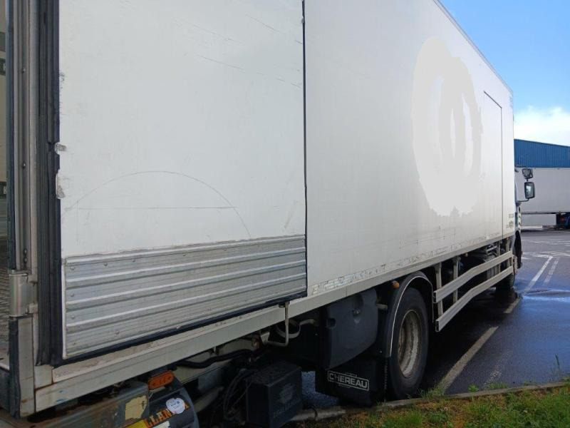 Renault Premium 270 DXI - Camión frigorífico: foto 2 Renault Premium 270 DXI - Camión frigorífico: foto 2