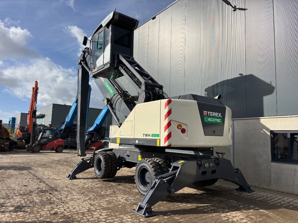 Fuchs MHL 340 F - MHL340 Terex Ecotec TWH228 - Manipulador de materiales: foto 3 Fuchs MHL 340 F - MHL340 Terex Ecotec TWH228 - Manipulador de materiales: foto 3