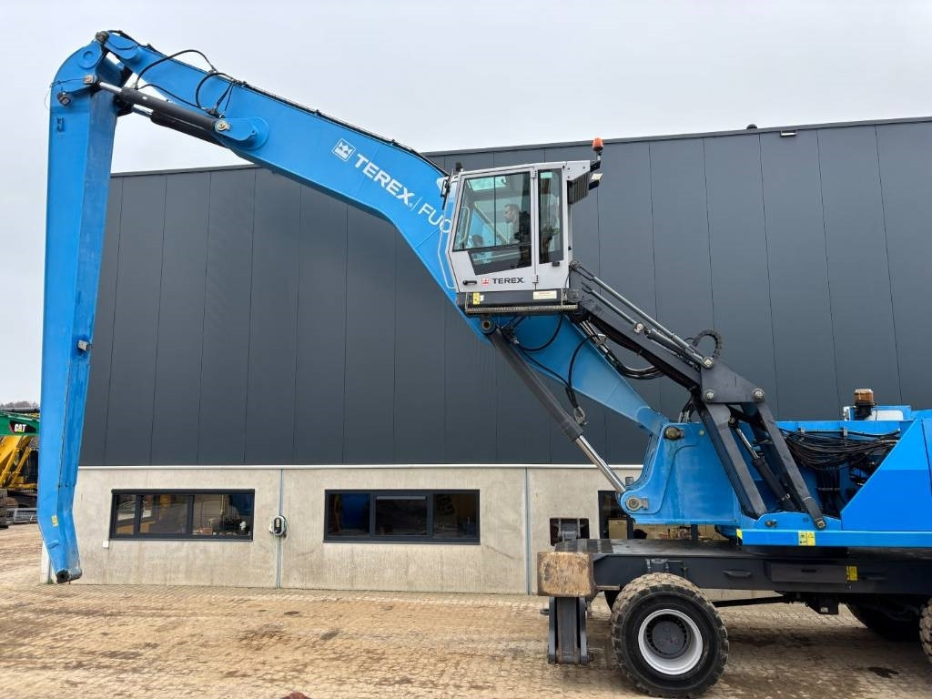 Fuchs MHL 380 -- only 6650 real working hours - Manipulador de materiales: foto 4 Fuchs MHL 380 -- only 6650 real working hours - Manipulador de materiales: foto 4