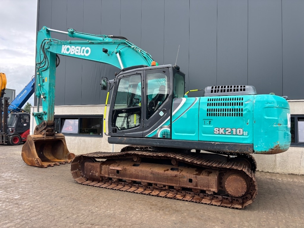 Kobelco SK 210 LC-10 - Excavadora de cadenas: foto 2 Kobelco SK 210 LC-10 - Excavadora de cadenas: foto 2
