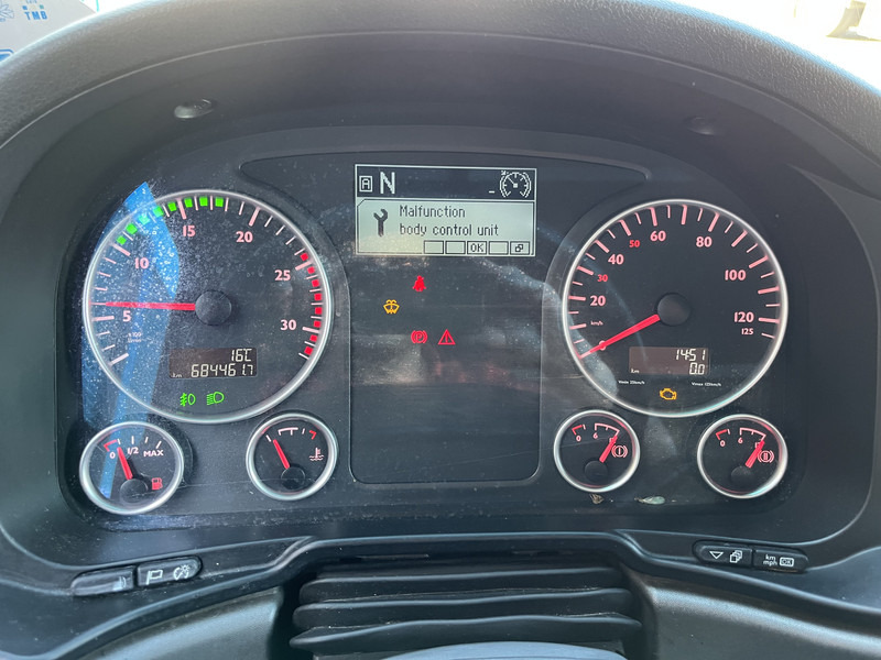 MAN TGX 18.440 XXL / 684 dkm / 2 Tanks / Stand klima / NL truck - Cabeza tractora: foto 4 MAN TGX 18.440 XXL / 684 dkm / 2 Tanks / Stand klima / NL truck - Cabeza tractora: foto 4