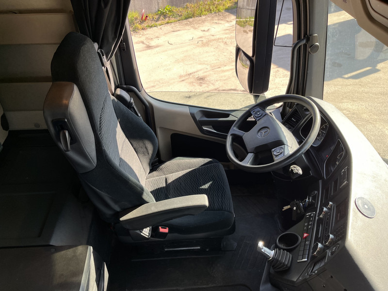 Mercedes-Benz Actros 1842 StreamSpace / 939 dkm / 2 Tanks / NL Truck - Cabeza tractora: foto 3 Mercedes-Benz Actros 1842 StreamSpace / 939 dkm / 2 Tanks / NL Truck - Cabeza tractora: foto 3
