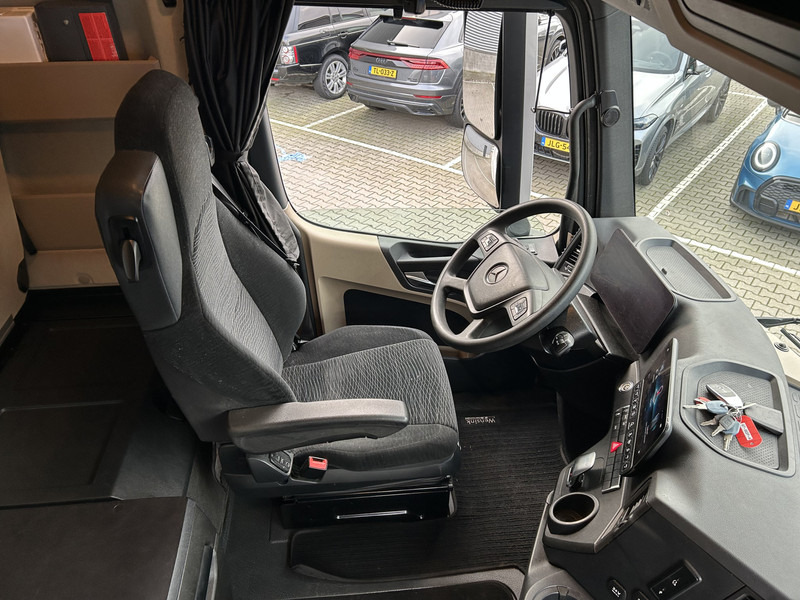 Mercedes-Benz Actros 1845 Gigaspace / Tacho V2 / PTO - Hydraulic / Stand Airco / APK TUV 11-26 - Cabeza tractora: foto 3 Mercedes-Benz Actros 1845 Gigaspace / Tacho V2 / PTO - Hydraulic / Stand Airco / APK TUV 11-26 - Cabeza tractora: foto 3