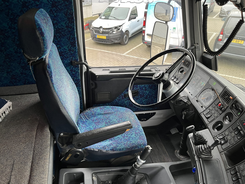 Scania R 143H V8 500 Streamline / V8 Sound / Retarder / Old Skool Classic - Cabeza tractora: foto 3 Scania R 143H V8 500 Streamline / V8 Sound / Retarder / Old Skool Classic - Cabeza tractora: foto 3