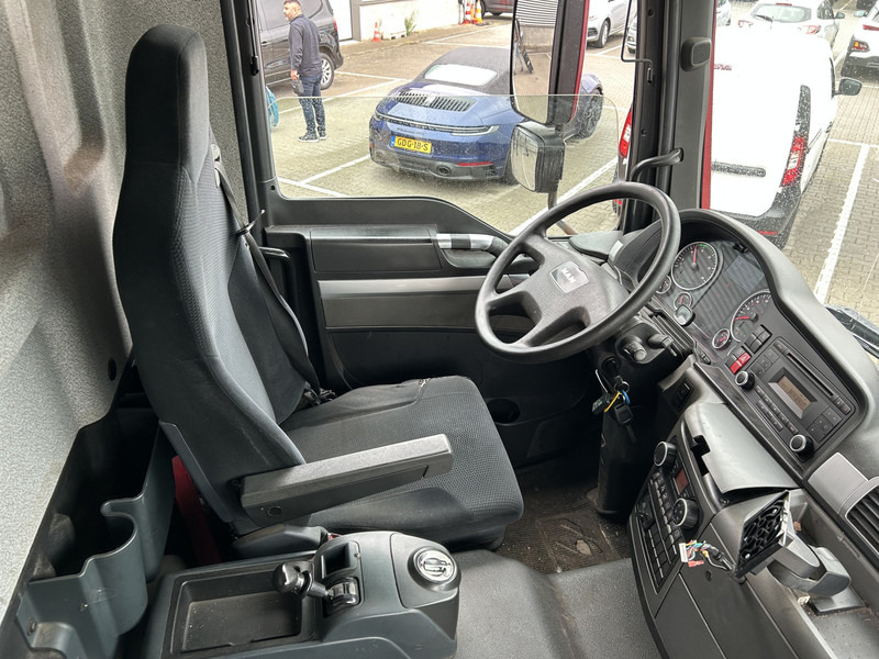 MAN TGM 18.250 Euro 6 / 18 Ton / 688 dkm / Box / Loadlift / APK TUV 08-25 - Camión caja cerrada: foto 3 MAN TGM 18.250 Euro 6 / 18 Ton / 688 dkm / Box / Loadlift / APK TUV 08-25 - Camión caja cerrada: foto 3