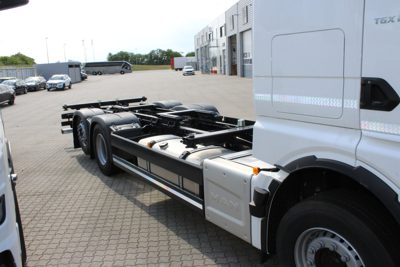 Växelflak MAN TGX 26.520 6X2-4 LL - Camión portacontenedore/ Intercambiable: foto 3 Växelflak MAN TGX 26.520 6X2-4 LL - Camión portacontenedore/ Intercambiable: foto 3