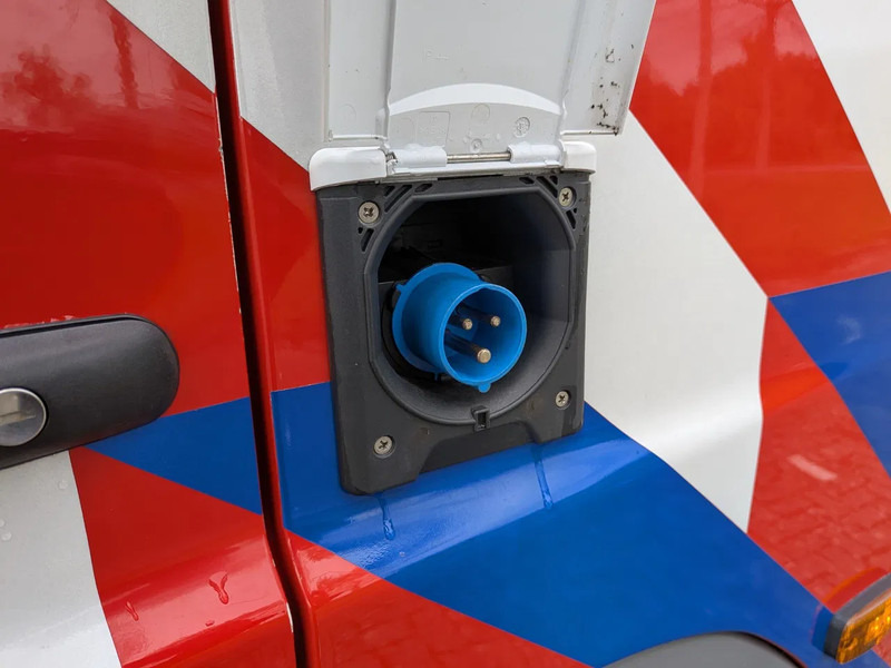 Mercedes-Benz NG 1626 V8 - Camión de bomberos: foto 5 Mercedes-Benz NG 1626 V8 - Camión de bomberos: foto 5