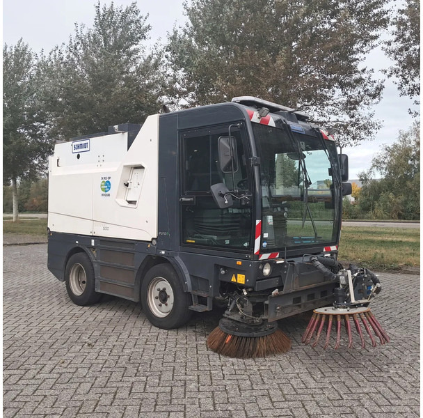 Schmidt CLEANGO 500 CLEANGO 500 - Barredora vial: foto 1 Schmidt CLEANGO 500 CLEANGO 500 - Barredora vial: foto 1