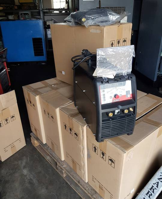 Spawarka Tig CEBORA WK 2025 AC/DC Puls, 200 A - Equipo de soldadura: foto 4 Spawarka Tig CEBORA WK 2025 AC/DC Puls, 200 A - Equipo de soldadura: foto 4