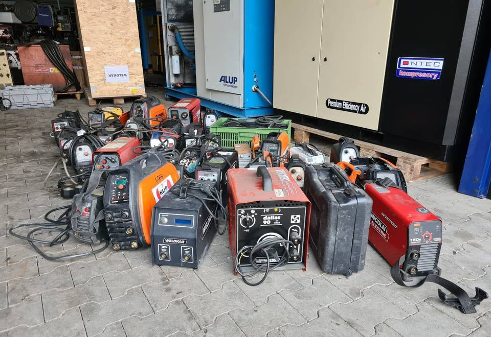 Spawarki invertorowe, używane, uszkodzone - Equipo de soldadura: foto 2 Spawarki invertorowe, używane, uszkodzone - Equipo de soldadura: foto 2