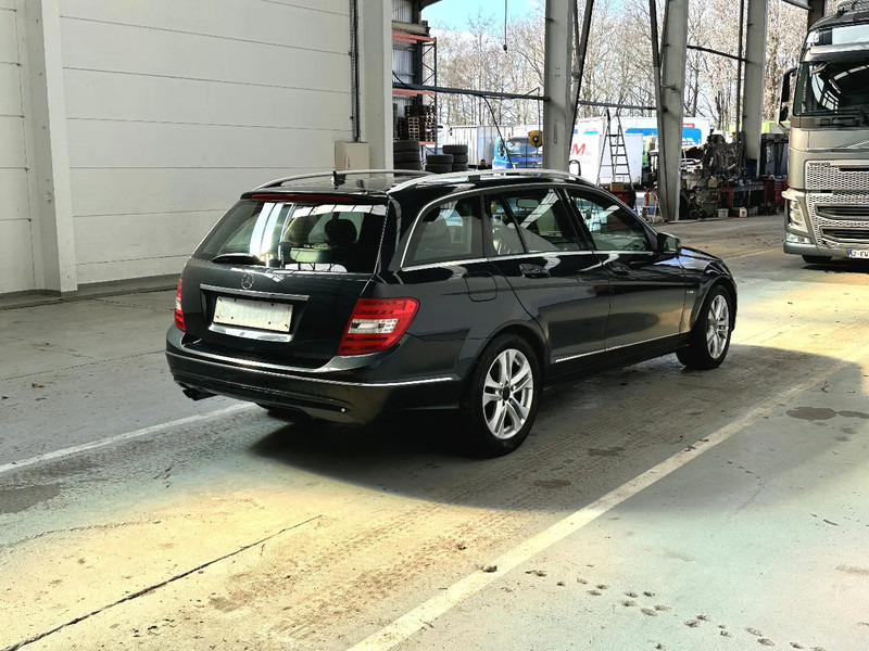 Mercedes-Benz C-Klasse C200 CDI / MOTORPROBLEEM /PROBLEME DE MOTEUR / MOTORPROBLEM - Coche: foto 5 Mercedes-Benz C-Klasse C200 CDI / MOTORPROBLEEM /PROBLEME DE MOTEUR / MOTORPROBLEM - Coche: foto 5