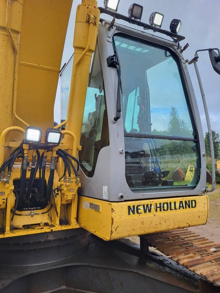 Excavadora de cadenas New Holland Kobelco E 235 B SR-2: foto 21