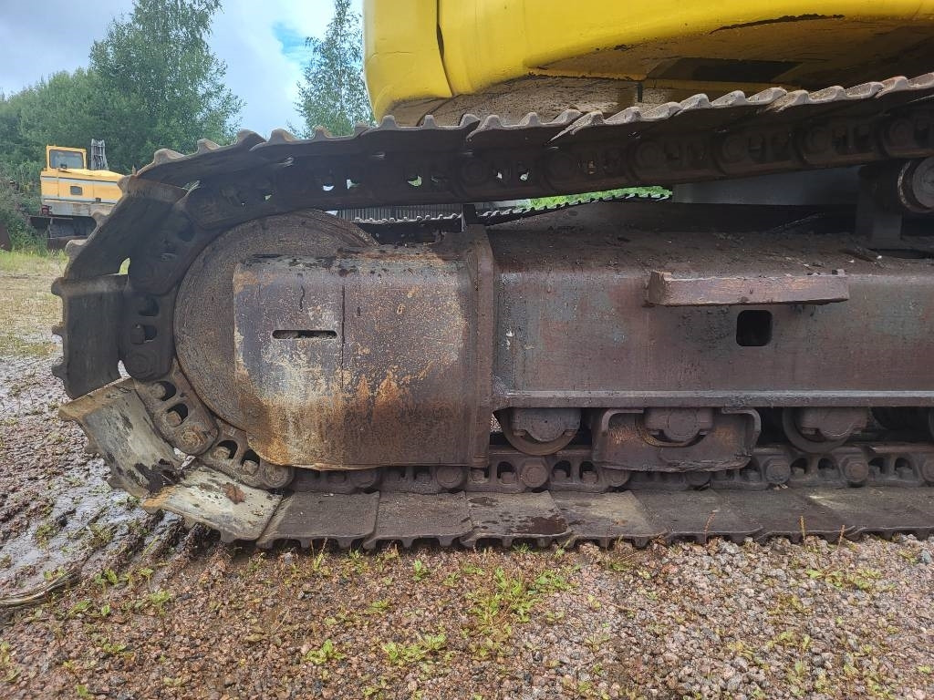 Excavadora de cadenas New Holland Kobelco E 235 B SR-2: foto 12