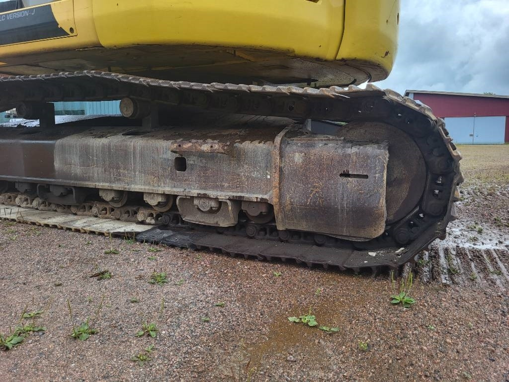 Excavadora de cadenas New Holland Kobelco E 235 B SR-2: foto 16