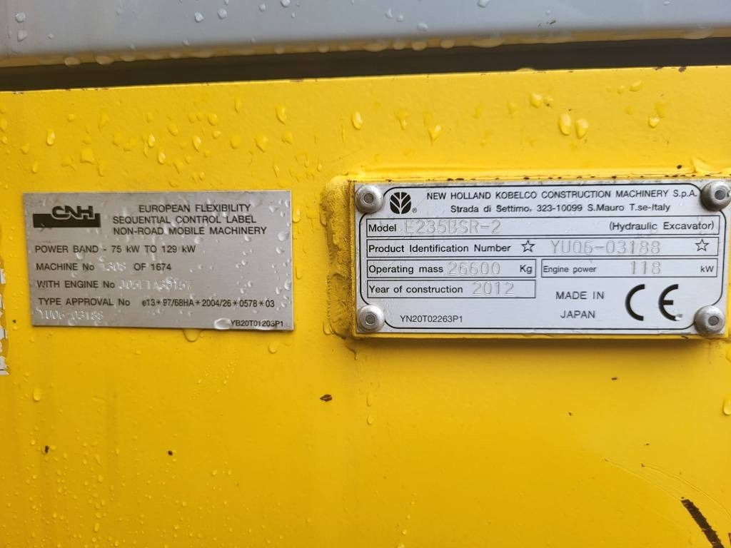 Excavadora de cadenas New Holland Kobelco E 235 B SR-2: foto 28