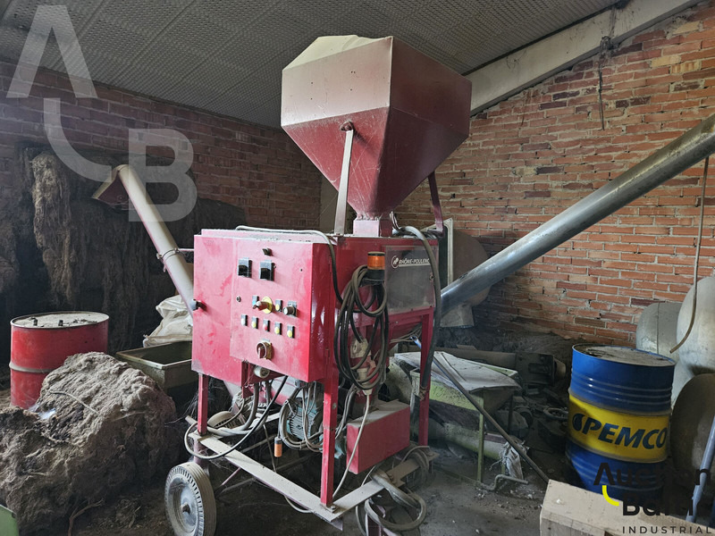 Ceres - Maquinaria ganadera: foto 2 Ceres - Maquinaria ganadera: foto 2