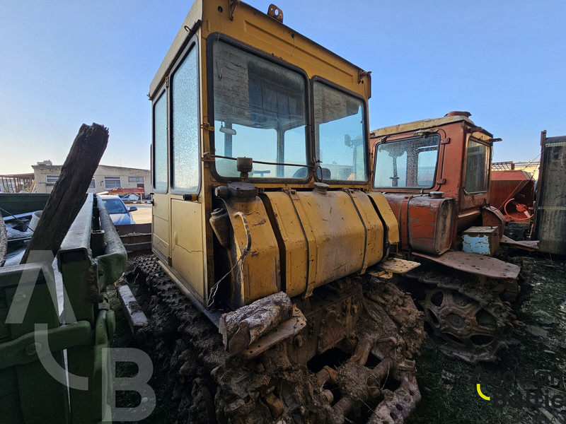 DT-75 - Tractor de cadenas: foto 3 DT-75 - Tractor de cadenas: foto 3