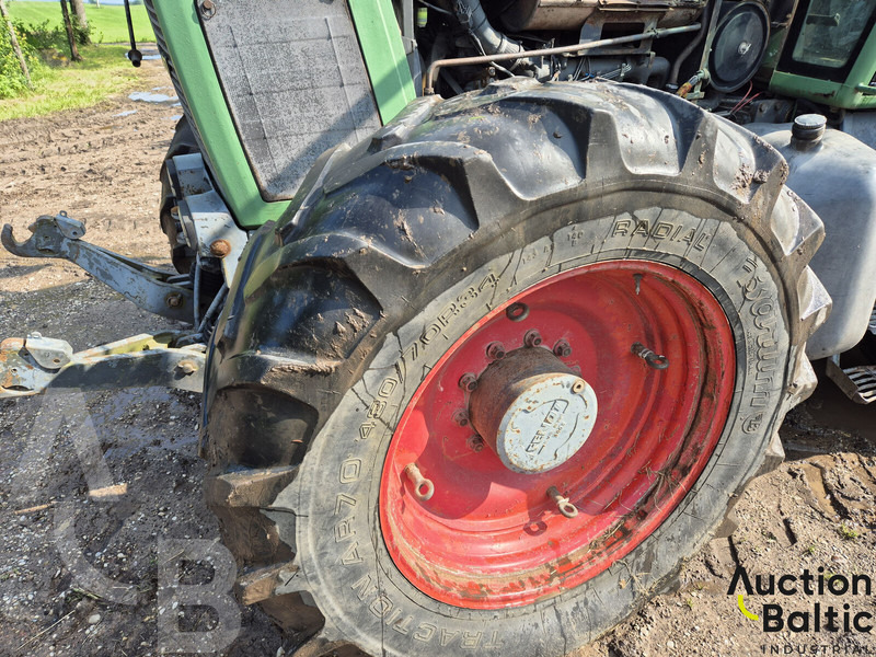 Tractor Fendt Favorit 824: foto 19