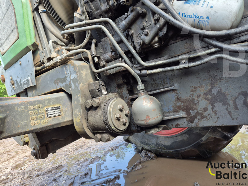Tractor Fendt Favorit 824: foto 16