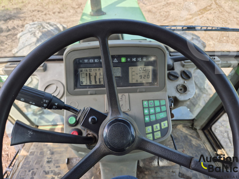 Tractor Fendt Favorit 824: foto 6
