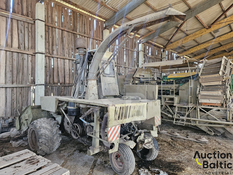 Fortschritt E281C - Cosechadora de forraje: foto 1 Fortschritt E281C - Cosechadora de forraje: foto 1