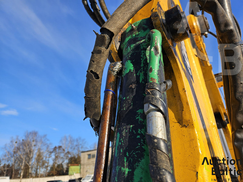 Miniexcavadora JCB 8085: foto 10