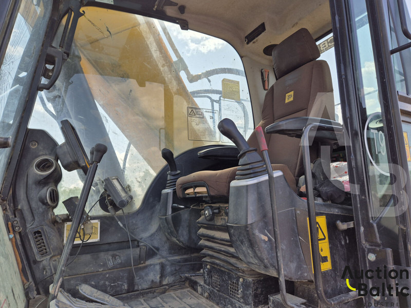 Excavadora de cadenas JCB JS 220: foto 7
