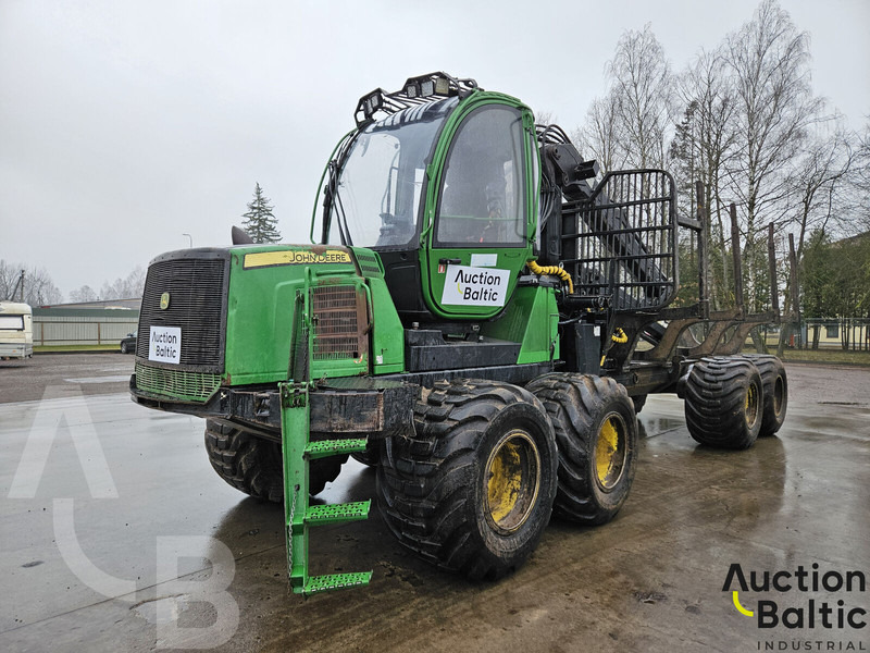 John Deere 1010 E - Remolque forestal: foto 2 John Deere 1010 E - Remolque forestal: foto 2