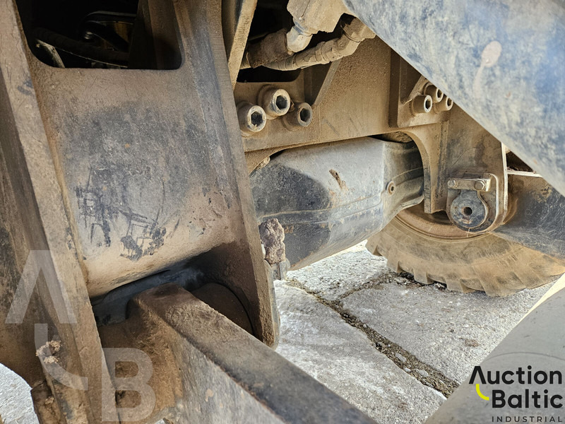 Excavadora de ruedas Komatsu PW130ES-6K: foto 14 Excavadora de ruedas Komatsu PW130ES-6K: foto 14