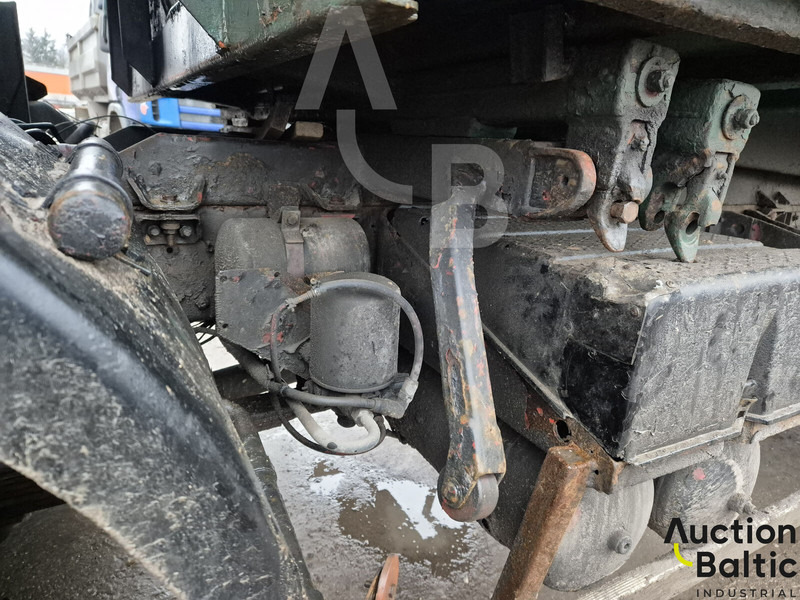 Camión volquete MAN 18.222: foto 18