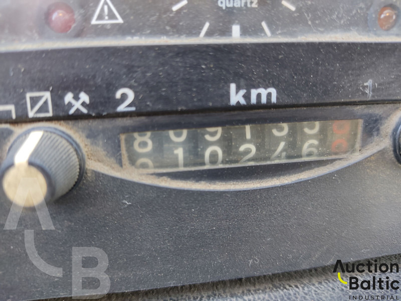 Camión cisterna para transporte de combustible MAN 8.136: foto 6