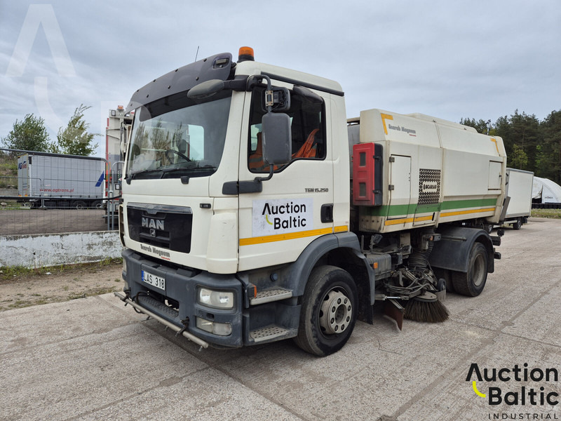 MAN TGM15.250 4X2 BL - Barredora vial: foto 1 MAN TGM15.250 4X2 BL - Barredora vial: foto 1