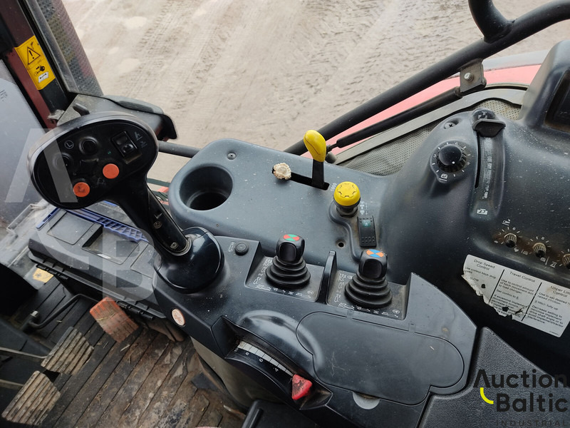 Tractor MCCORMICK E-PLUS: foto 7