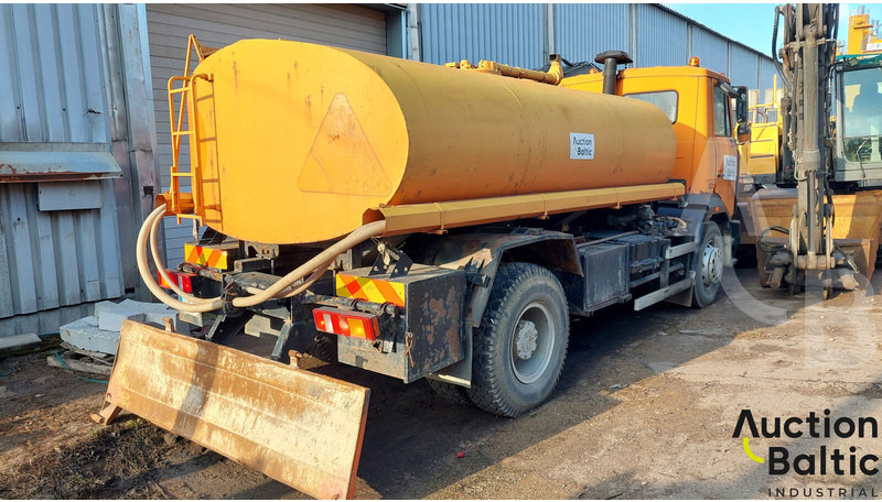 Maz 533731 - Camión cisterna: foto 4 Maz 533731 - Camión cisterna: foto 4