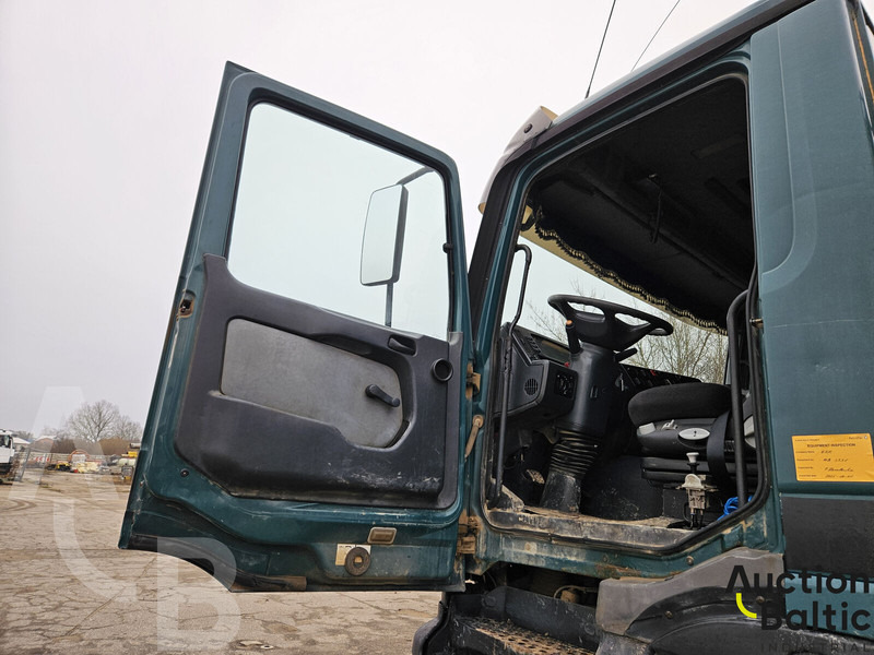 Mercedes-Benz 3331 - Camión volquete: foto 5 Mercedes-Benz 3331 - Camión volquete: foto 5