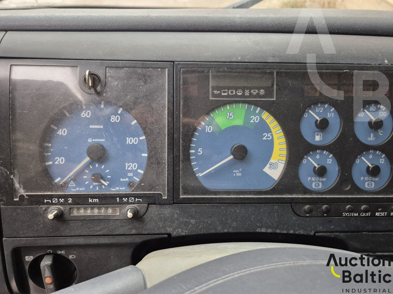 Mercedes-Benz 817 L - Camión lona: foto 5 Mercedes-Benz 817 L - Camión lona: foto 5