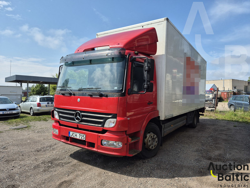 Mercedes-Benz 970.25 - Camión caja cerrada: foto 1 Mercedes-Benz 970.25 - Camión caja cerrada: foto 1
