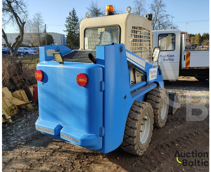 Messersi SL-45 - Minicargadora: foto 3 Messersi SL-45 - Minicargadora: foto 3