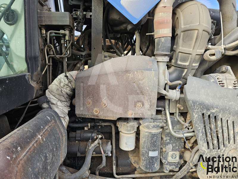 Tractor New Holland T 8040: foto 11 Tractor New Holland T 8040: foto 11